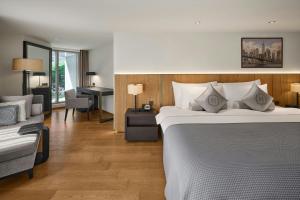 Giường trong phòng chung tại Madison Taipei, a Tribute Portfolio Hotel +53 ảnh