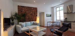 Et tv og/eller underholdning på Charmante Zollhaus-Wohnung - 2 bis 3 Gäste nähe Schweiz