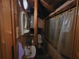 Ένα μπάνιο στο Drevenica M&P