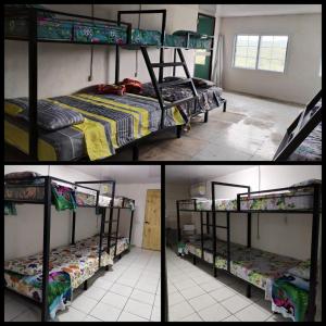 Ένα ή περισσότερα κρεβάτια σε δωμάτιο στο Hostel La Bambú