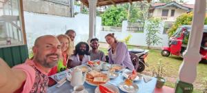 Επισκέπτες που μένουν στο Talalla Bay Inn Beach Bungalow +11 φωτογραφίες