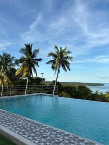 Πισίνα στο ή κοντά στο Villa Loyola Resthouse