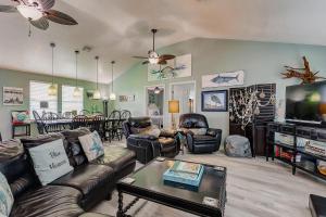 Χώρος καθιστικού στο Blue Heaven