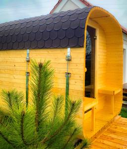 Το κτήριο όπου στεγάζεται  η παραθεριστική κατοικία