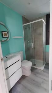 Ένα μπάνιο στο Atico de Lux Zahara