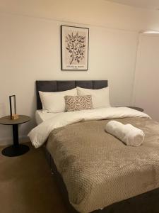 Ένα ή περισσότερα κρεβάτια σε δωμάτιο στο 3x Double, 2x Bathrooms, Central & Parking