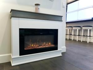 Φωτογραφία από το άλμπουμ του Steps to Lake Fireplace Indoor Outdoor Oasis σε Grand Lake