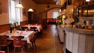 Restaurace v ubytování Gästezimmer Hagenschieß