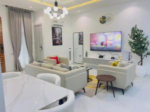 TV/trung tâm giải trí tại Grace Haven