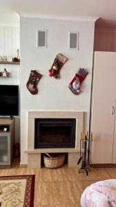 Η κουζίνα ή μικρή κουζίνα στο Top of the Mountain Гранд Манастира частни Апартаменти