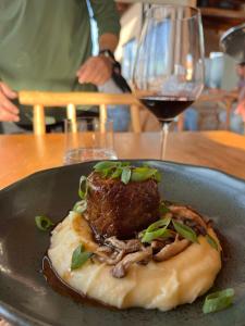 Jídlo v rezortu nebo okolí + 31 fotografií