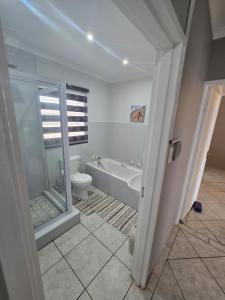 Phòng tắm tại Tides of Blessings