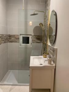 Ένα μπάνιο στο La Source des vignes