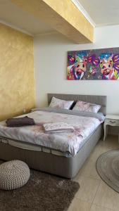 Ένα ή περισσότερα κρεβάτια σε δωμάτιο στο Top of the Mountain Гранд Манастира частни Апартаменти