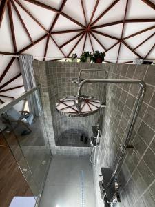 Vannituba majutusasutuses Cabana da Lua - Sua melhor experiência em um domo +20 fotot