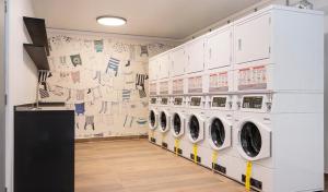 Φωτογραφία από το άλμπουμ του Diseño y conectividad, tu espacio en Santiago σε El Cerrillo