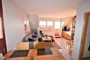 Μια τηλεόραση ή/και κέντρο ψυχαγωγίας στο Bernstein-Chalet oben