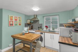 Kuchyň nebo kuchyňský kout v ubytování Fox Haven