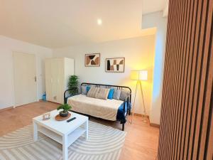 Fotografie z fotogalerie ubytování L'Atelier Bohème - Studio élégant en centre ville v destinaci Pamiers