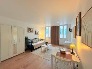 Fotografie z fotogalerie ubytování L'Atelier Bohème - Studio élégant en centre ville v destinaci Pamiers