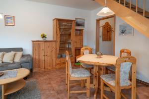 Et opholdsområde på Ferienpark Freesenbruch Wohnung 13a - Austernfischer + 23 billeder