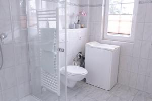 Ένα μπάνιο στο Haus Sabine - OG +14 φωτογραφίες