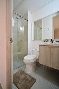 Ένα μπάνιο στο Apartamento en Cartagena elegante con piscina +16 φωτογραφίες