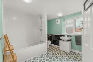 Kuchyň nebo kuchyňský kout v ubytování Fox Haven + 21 fotografií