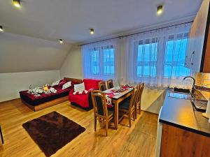 Una cocina o cocineta en Apartamenty u Beci I Cyryla