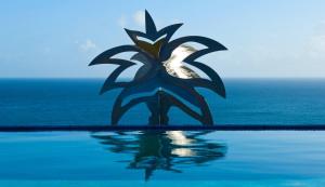 Hồ bơi trong/gần Mare Blu Villa- Breathtaking Ocean Views Luxurious Pool Sprawling Layout