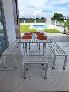 Πινγκ πονγκ στο Arena Cielo y mar ή εκεί κοντά