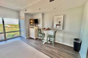 Una cocina o cocineta en Luau 6711