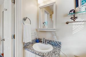 Phòng tắm tại Wraparound Hideaway +11 ảnh