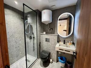 Ένα μπάνιο στο Luxury Appartement Anoual Casablanca city +8 φωτογραφίες