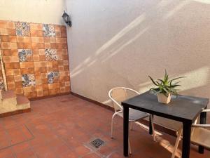 Φωτογραφία από το άλμπουμ του Habitación baño privado externo casa 6 ambientes inmejorable ubicación σε Γκοντόι Κρουζ +7 φωτογραφίες