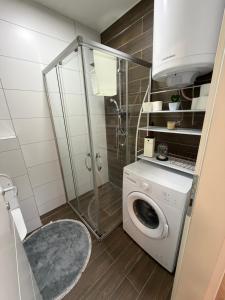 Un baño de Apartment B&D