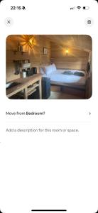 Ένα ή περισσότερα κρεβάτια σε δωμάτιο στο The Garden Hut