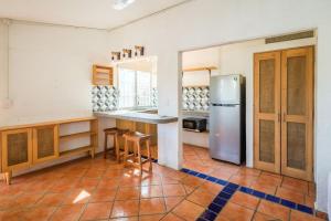 Η κουζίνα ή μικρή κουζίνα στο Estudio Surf 2 Harborfront Studio in Punta Mita