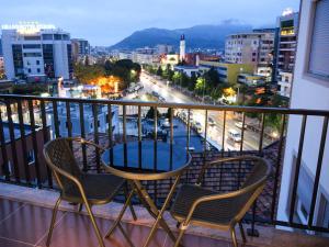 Nespecifikovaný výhled na hory nebo výhled na hory při pohledu z aparthotelu