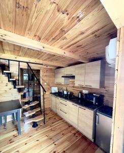 Η κουζίνα ή μικρή κουζίνα στο Domki letniskowe