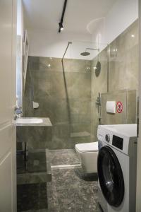 Koupelna v ubytování HORIZONT Central Stay Apart-Hotel + 122 fotografií