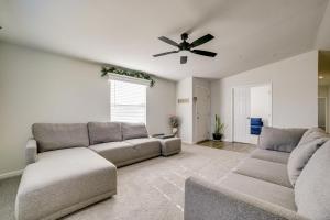 Afbeelding uit fotogalerij van Explore Temecula Wine Country! Mtn-View Home in Wildomar