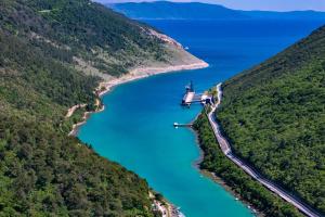 Příroda nedaleko apartmánu + 39 fotografií