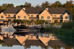 Θέα στο ποτάμι κοντά σε αυτή η παραθεριστική κατοικία