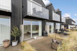 Το κτήριο όπου στεγάζεται  η παραθεριστική κατοικία