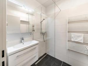 Ένα μπάνιο στο Sonne +32 φωτογραφίες