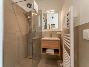 Ένα μπάνιο στο Grebenzen Lodge 51B +49 φωτογραφίες