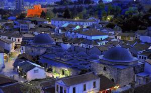 Γενική άποψη της πόλης Σκόπια ή θέα της πόλης από αυτό το ξενοδοχείο