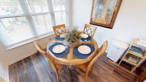 Φωτογραφία από το άλμπουμ του River Creek 1 Unit 304 σε Sunset Beach