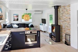 Una cocina o cocineta en 1003-Stege-Ildtornvej-7